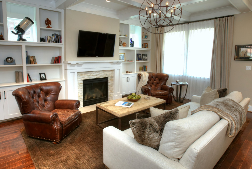 Example of a classic living room design in Louisville