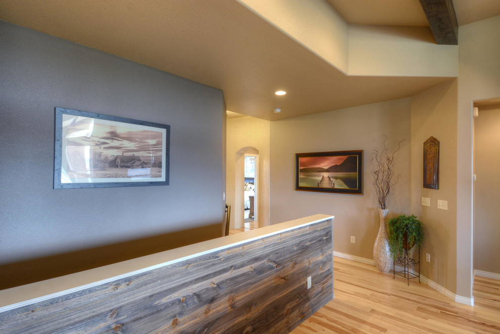 Vantage Homes Living Room Denver by Housing & Building