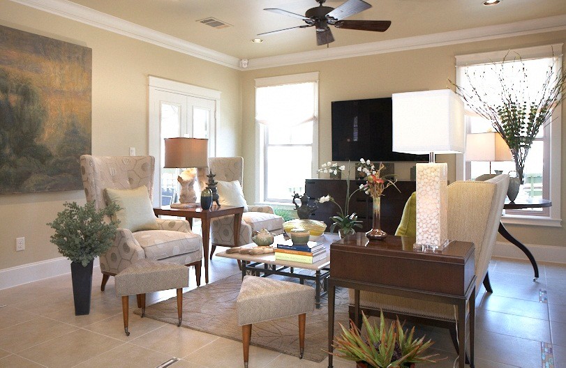 Transitional living room photo in Dallas