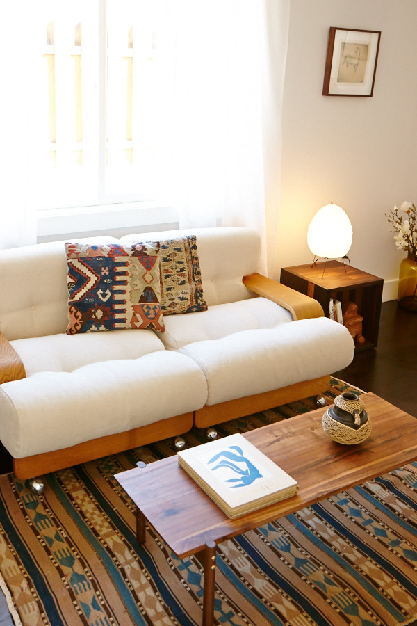 Eclectic living room photo in Los Angeles