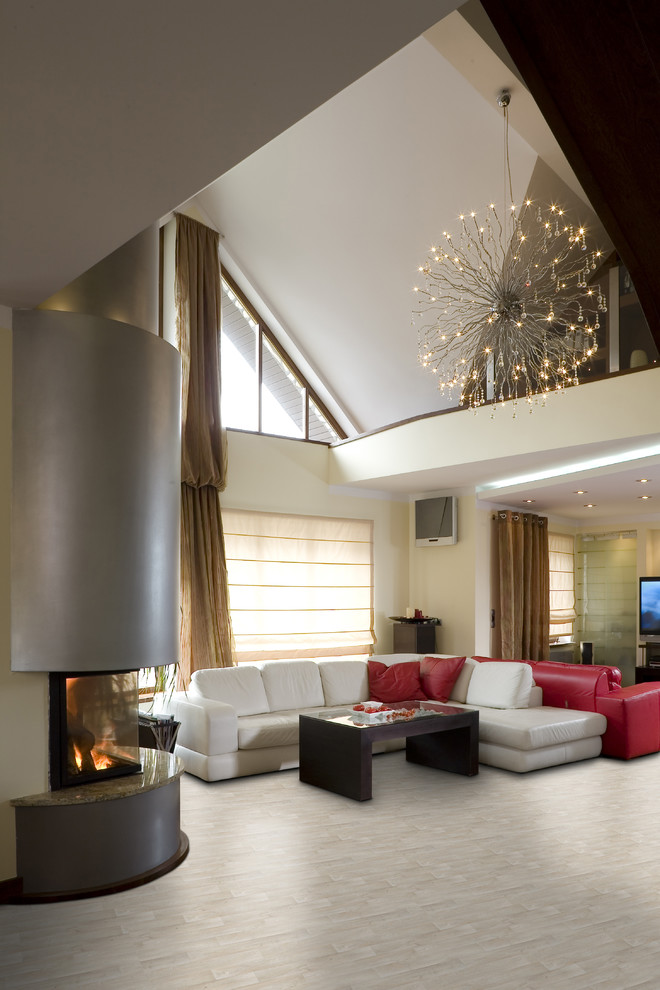 Пример оригинального дизайна: гостиная комната в стиле модернизм с белыми стенами, полом из винила, горизонтальным камином и отдельно стоящим телевизором