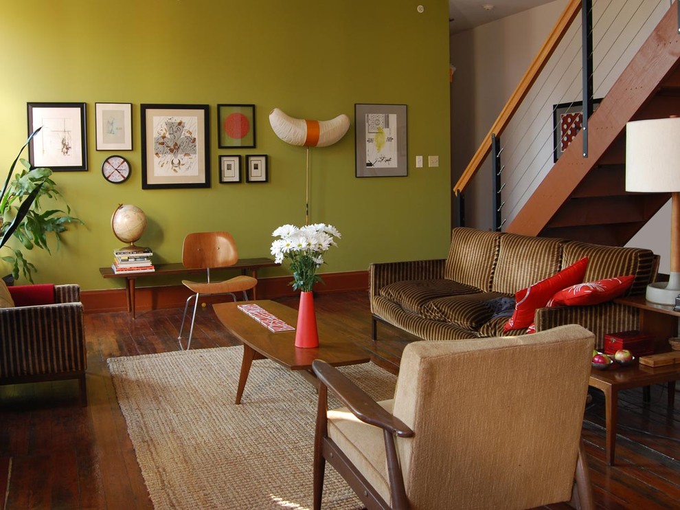 Klassisches Wohnzimmer mit grüner Wandfarbe in Boise