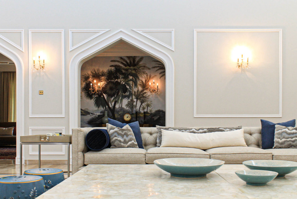 Источник вдохновения для домашнего уюта: парадная гостиная комната в классическом стиле с серыми стенами, мраморным полом, бежевым полом и обоями на стенах
