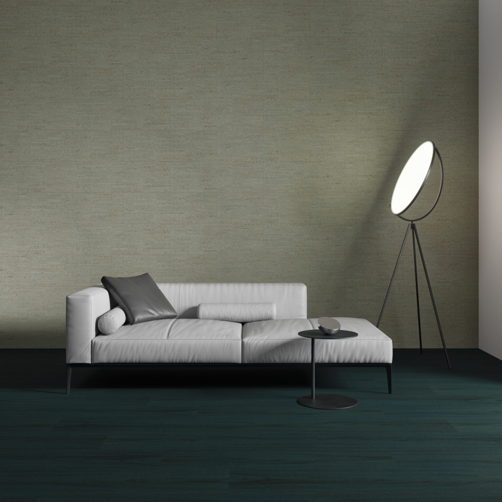Immagine di un soggiorno minimalista con pareti verdi, pavimento in sughero, pavimento verde e pannellatura