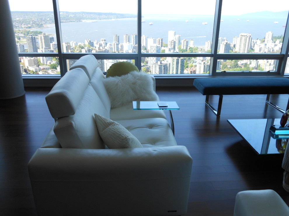 Photo of a medium sized modern living room in Vancouver.