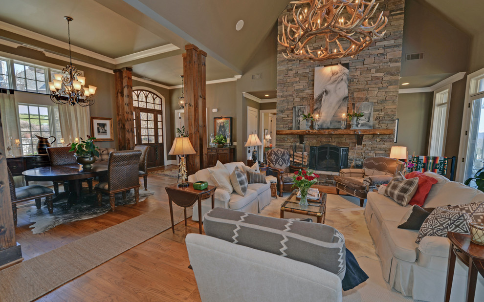 Waterfall Country Club / Lake Burton Club Craftsman Living Room
