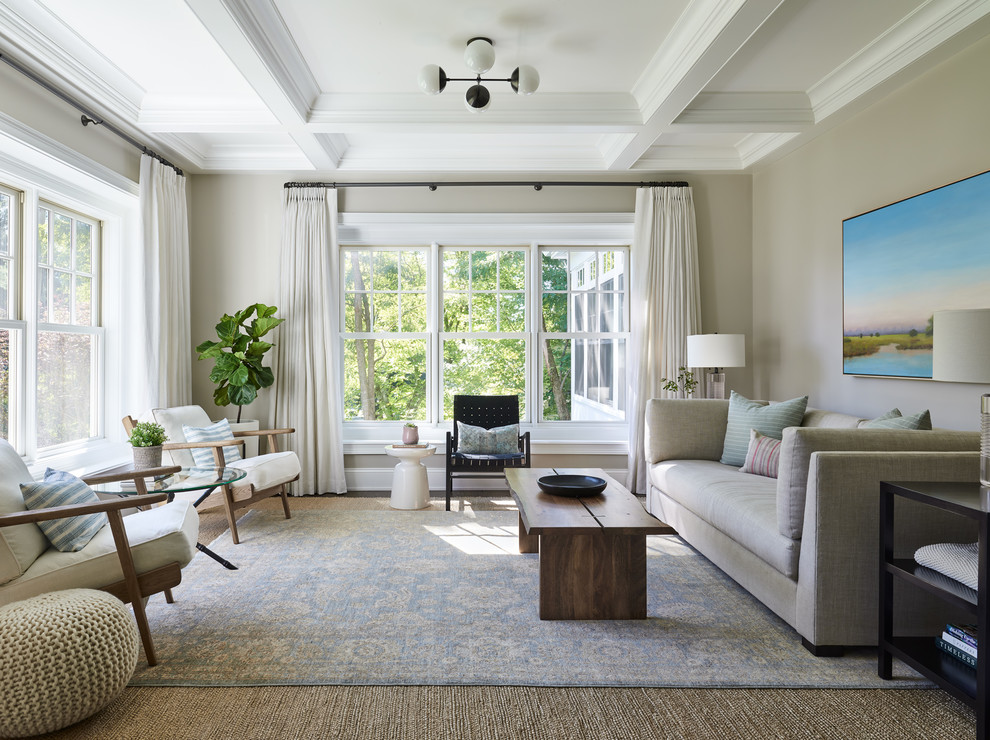 Стильный дизайн: парадная гостиная комната в морском стиле с серыми стенами и красивыми шторами без камина - последний тренд