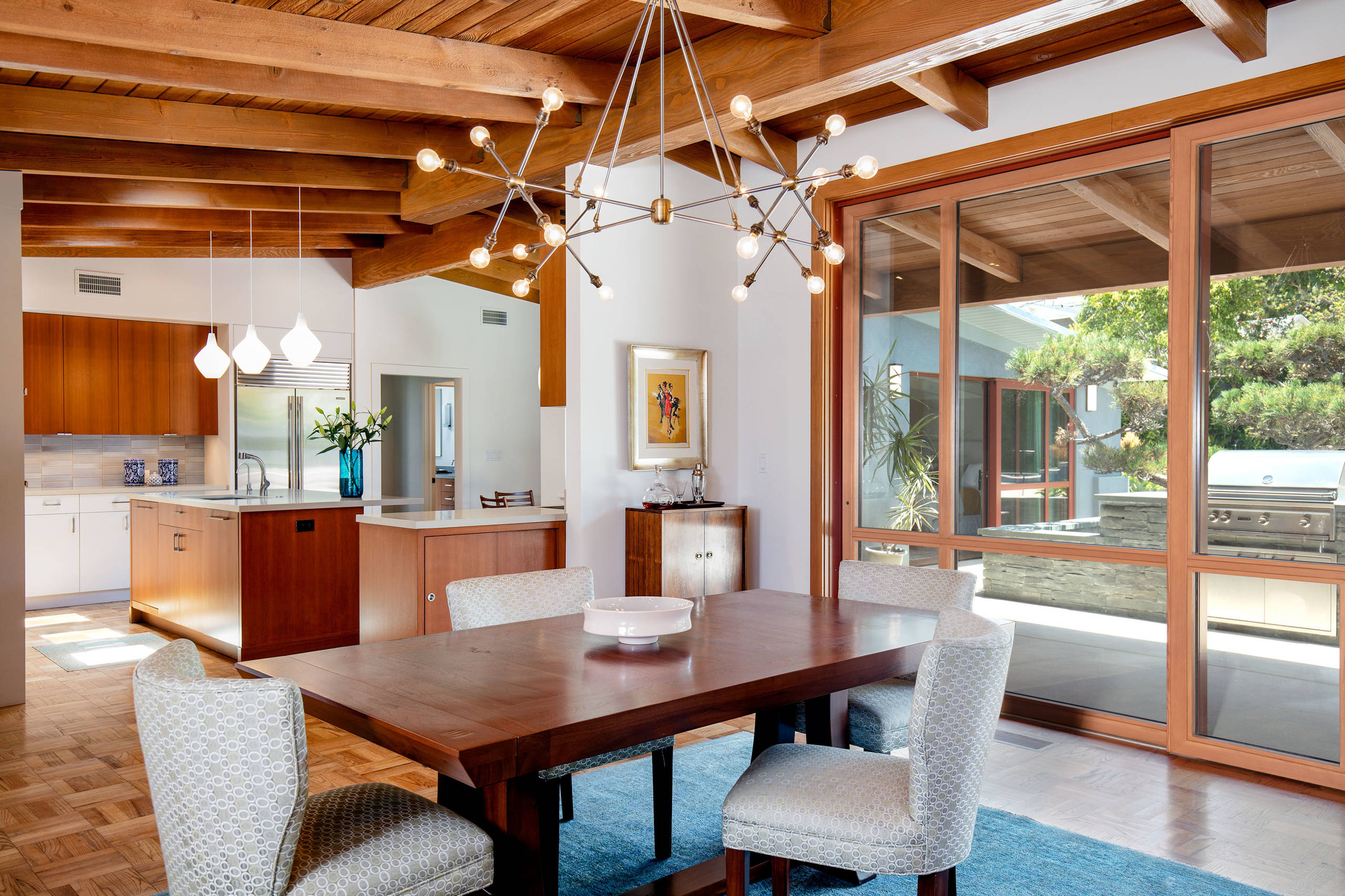 ●OUR HOUSE ミドル Houzz Tour: A Midcentury Modern House Opens Up