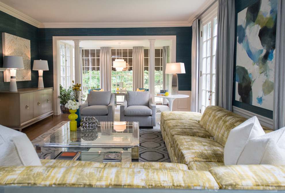 Esempio di un grande soggiorno chic chiuso con sala formale, pareti blu, parquet chiaro e pavimento arancione