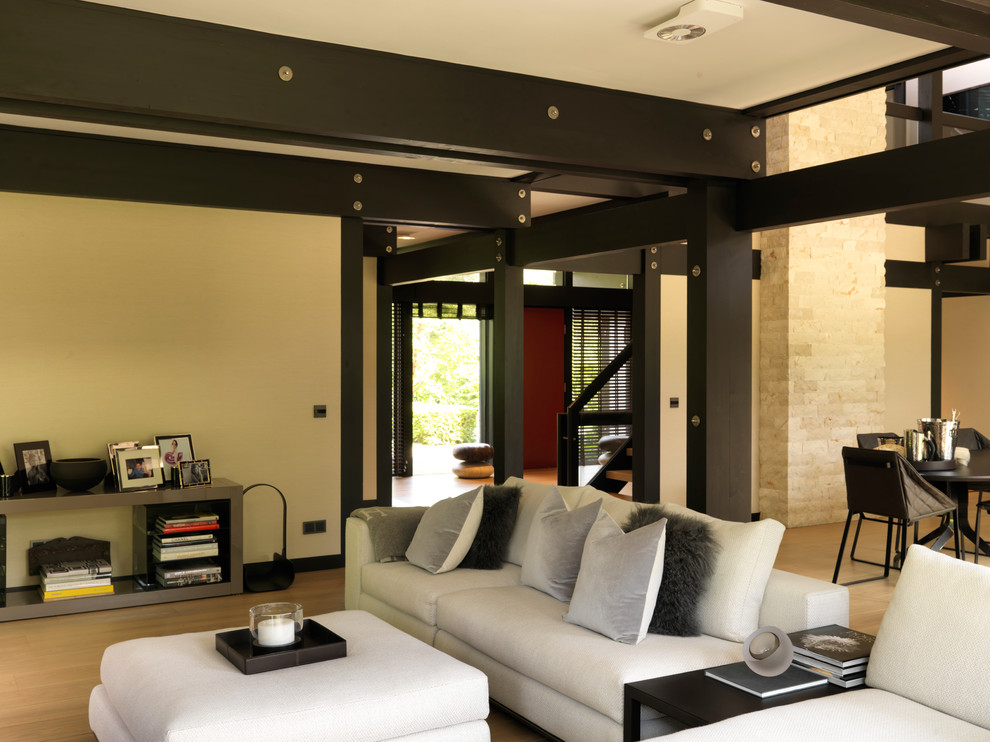 Weybridge Prime Grade Oak Modern Living Room London by Hitt Oak