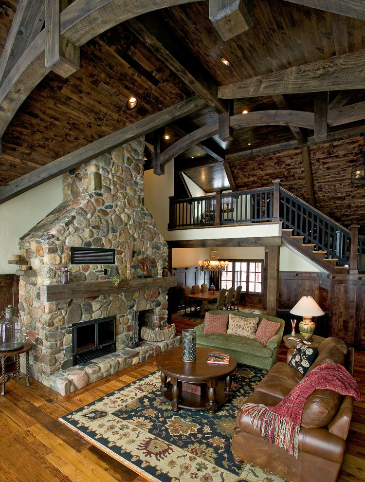 Inspiration for a rustic living room in Minneapolis.