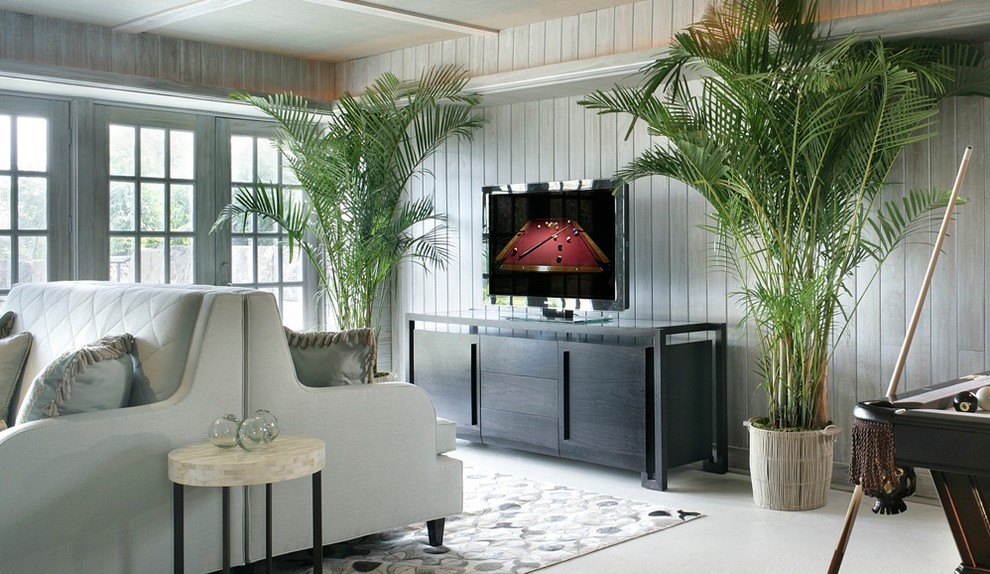 Идея дизайна: большая открытая гостиная комната в современном стиле с бежевыми стенами, полом из линолеума, отдельно стоящим телевизором и бильярдным столом без камина
