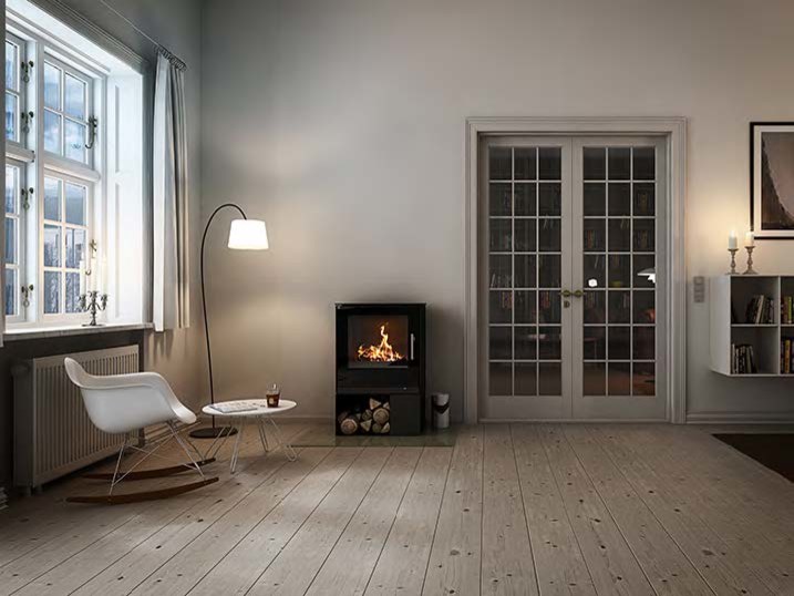 Idées déco pour un salon scandinave avec un mur blanc, un poêle à bois et un manteau de cheminée en plâtre.