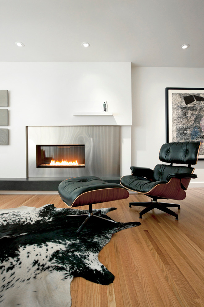 Inspiration for a contemporary living room remodel in Calgary