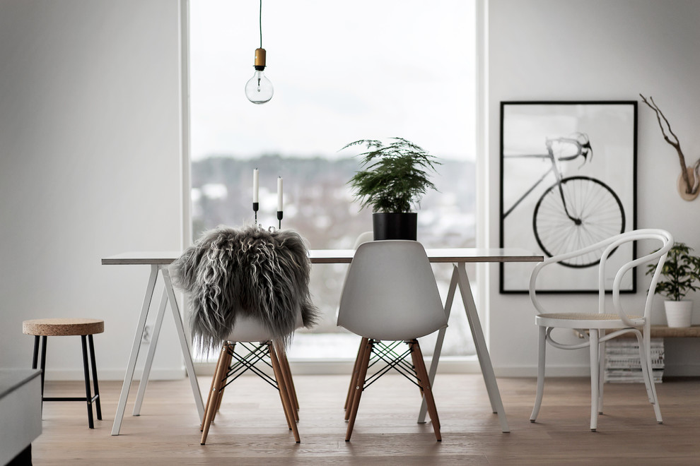 Inspiration for a scandinavian dining room remodel in Stockholm