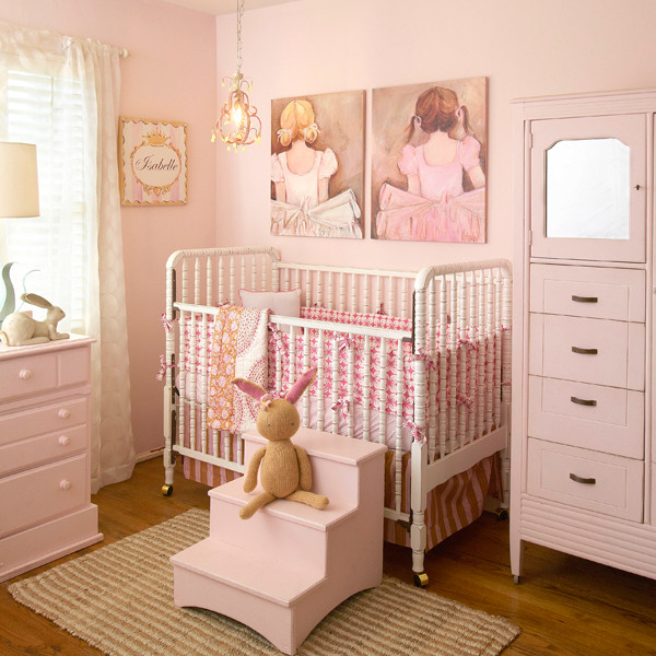 Пример оригинального дизайна: комната для малыша в классическом стиле