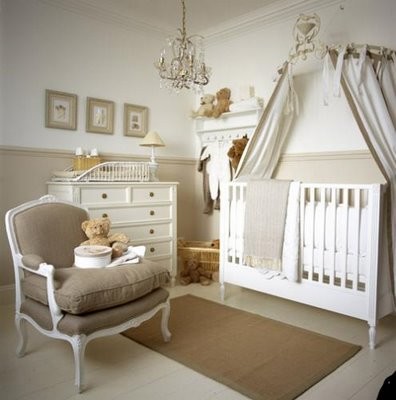 unisex baby nursery