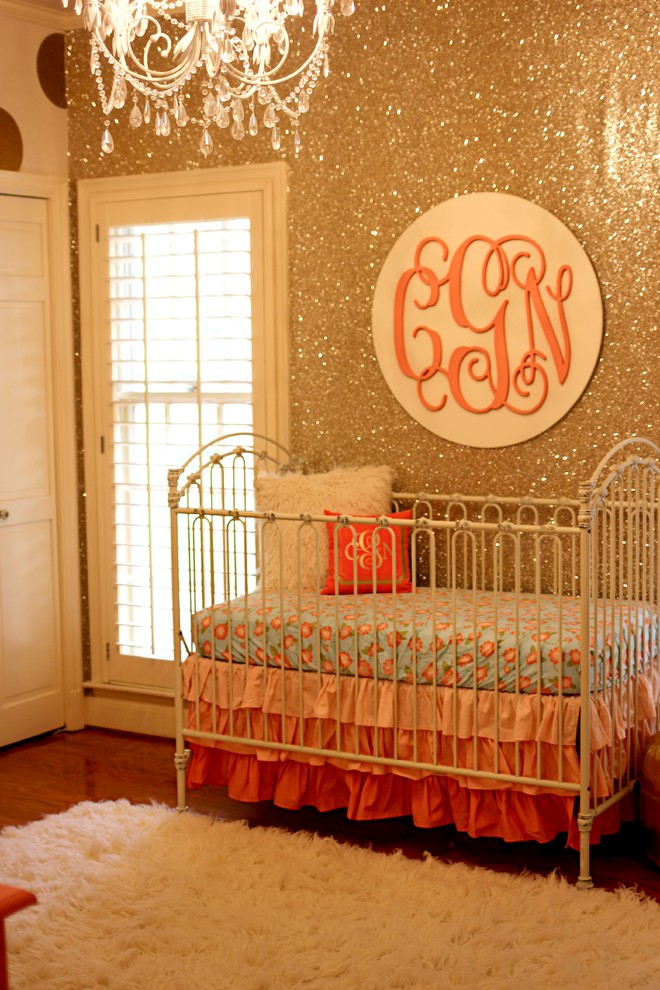 Eklektisches Babyzimmer in Little Rock