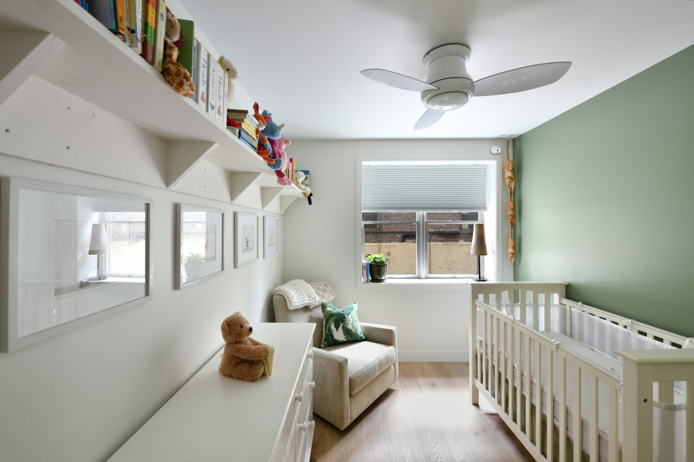 マイアミにあるコンテンポラリースタイルのおしゃれな赤ちゃん部屋の写真