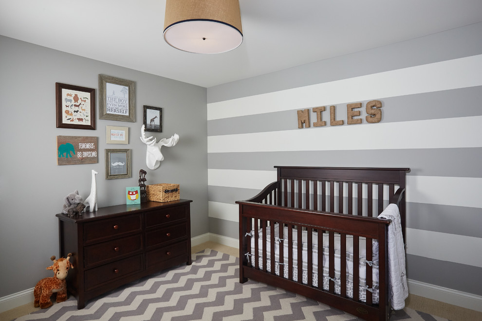 На фото: большая комната для малыша в классическом стиле с серыми стенами и ковровым покрытием для мальчика с