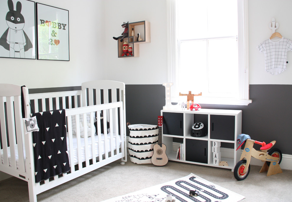 シドニーにある北欧スタイルのおしゃれな赤ちゃん部屋 (グレーの壁、カーペット敷き、男の子用、グレーの床) の写真