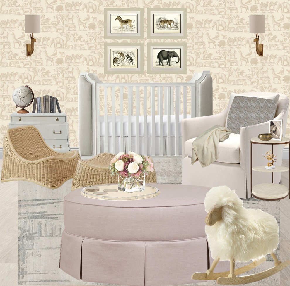 Esempio di una cameretta per neonata tradizionale di medie dimensioni con pareti beige, pavimento in legno massello medio e pavimento grigio