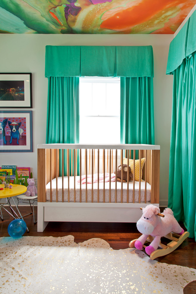 Design ideas for a classic nursery in Los Angeles.