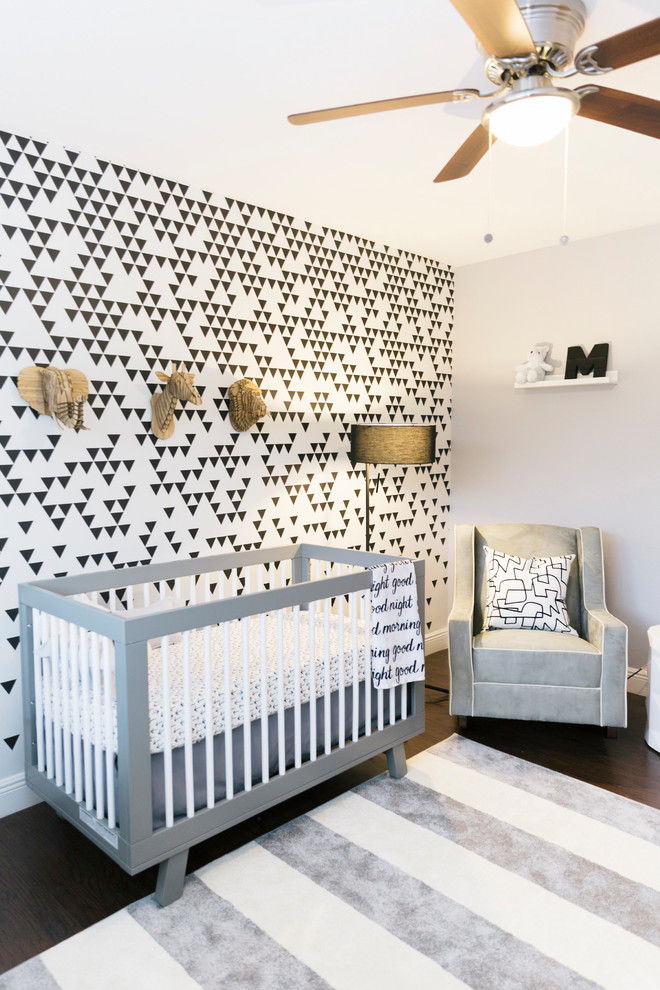 Idée de décoration pour une chambre de bébé design.