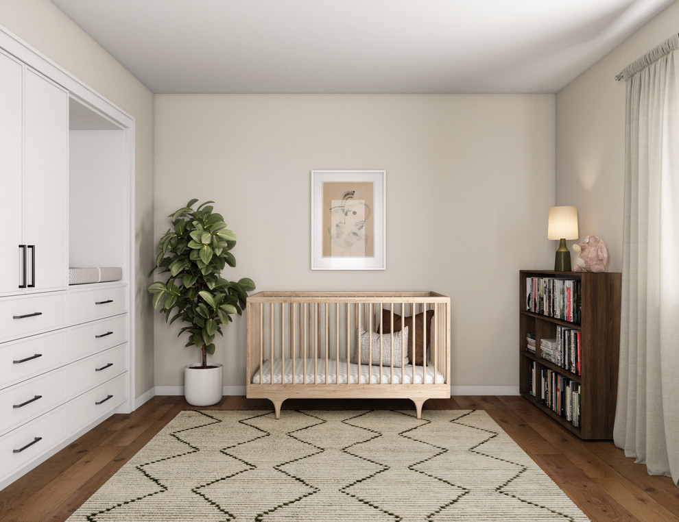 Ispirazione per una cameretta per neonati minimal con pareti bianche, pavimento in legno massello medio e pavimento marrone