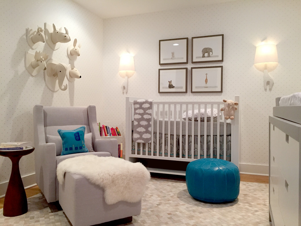シカゴにあるトランジショナルスタイルのおしゃれな赤ちゃん部屋の写真