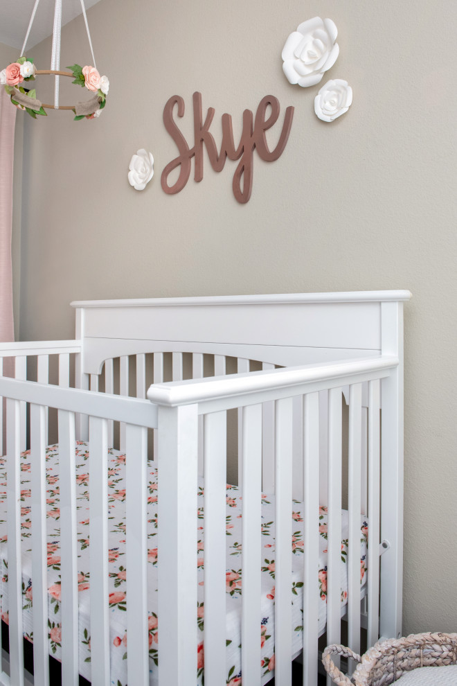 Example of a classic nursery design in Denver