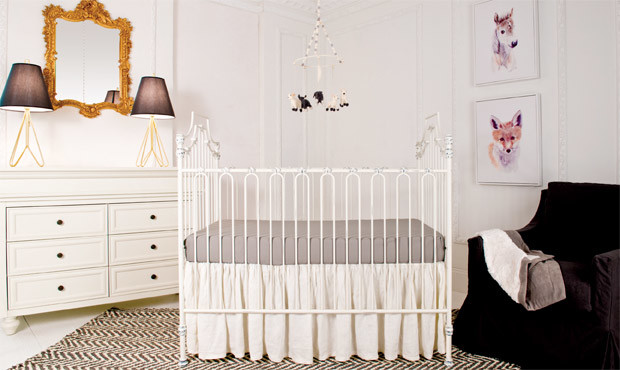 Inspiration pour une chambre de bébé neutre minimaliste.