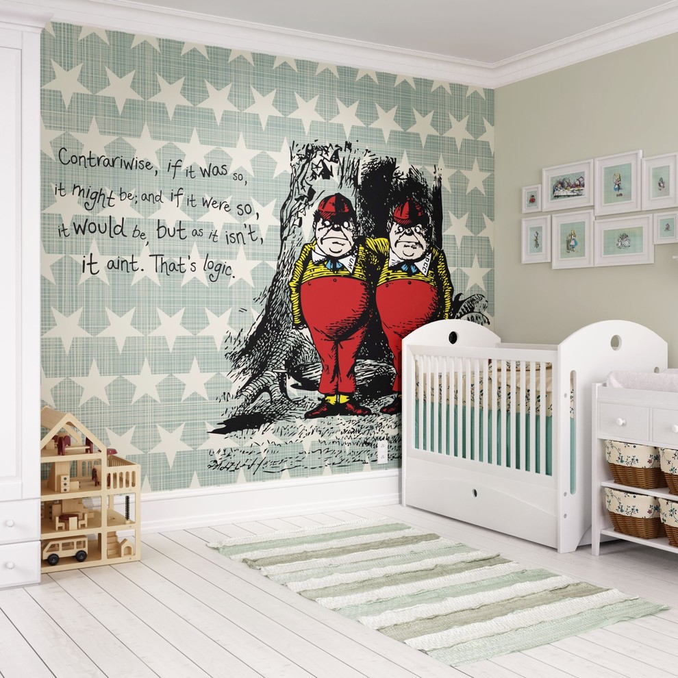 Inspiration pour une grande chambre de bébé neutre craftsman avec un mur beige, parquet clair et un sol blanc.