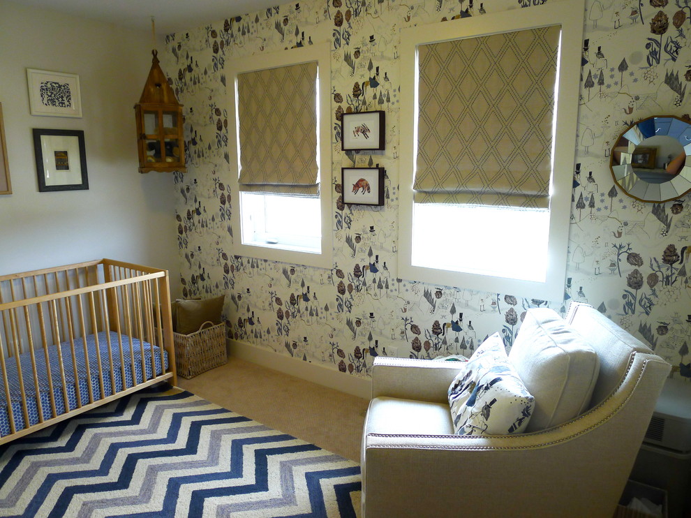 Источник вдохновения для домашнего уюта: нейтральная комната для малыша среднего размера в стиле фьюжн с белыми стенами и ковровым покрытием