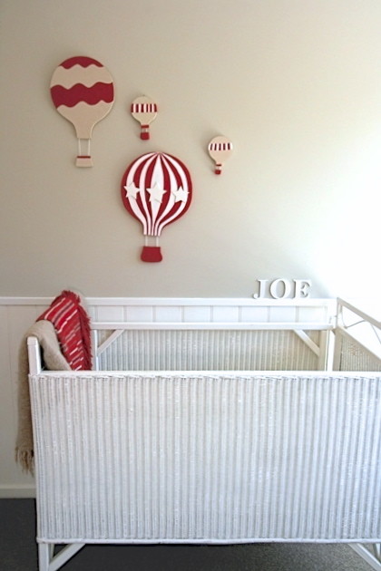 グラスゴーにあるコンテンポラリースタイルのおしゃれな赤ちゃん部屋の写真