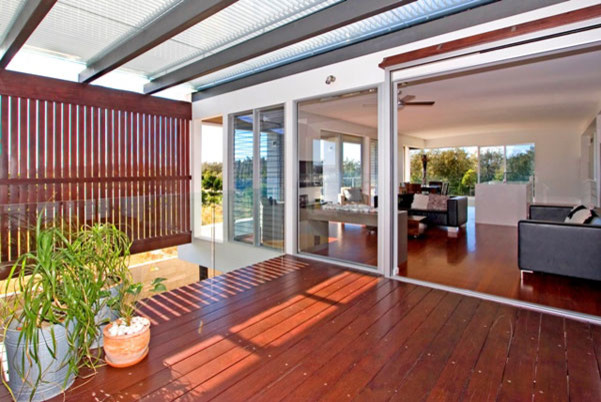 Moderner Patio in Gold Coast - Tweed
