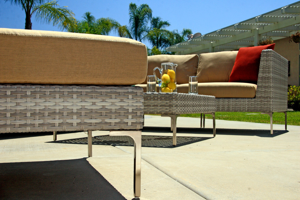 8 Piece Ibis Sectional Set by Harmonia Living Modern Patio San