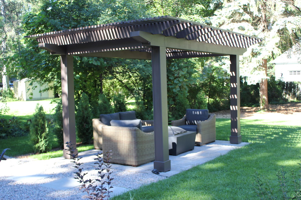 A.J. in Oakville,Ontario Traditional Patio Toronto by Stone