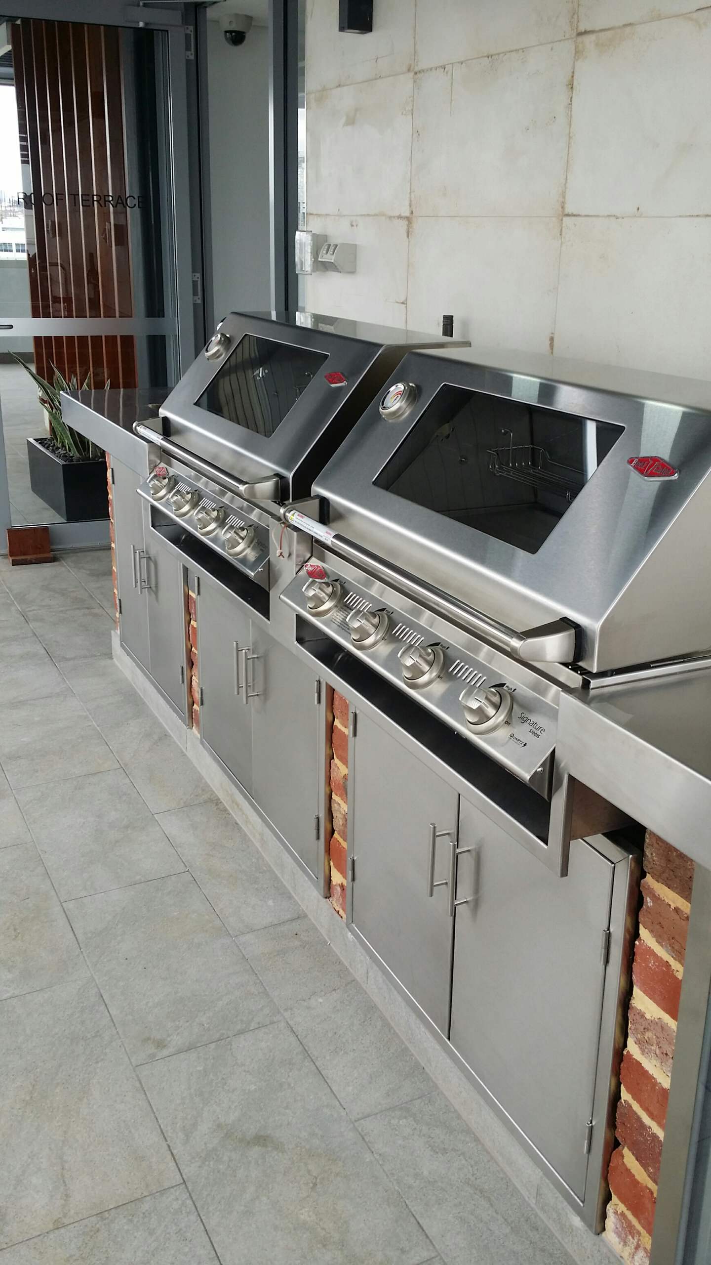 springhetti custom outdoor living on 75 Beautiful Shabby Chic Style Patio Kitchen Pictures Ideas May 2021 Houzz