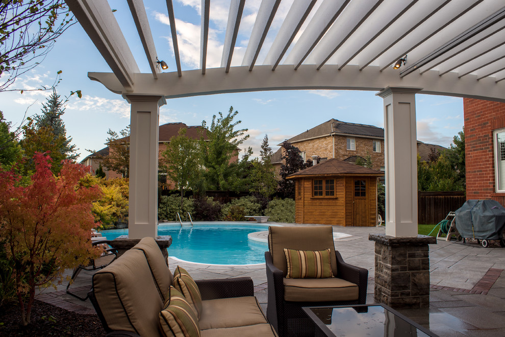 Arched Pergola Retractable Canopy Burlington Ontario Classique