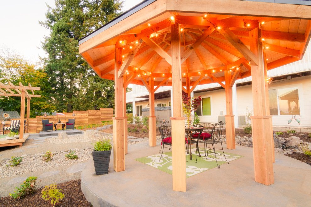 Aspin Property Traditional Patio Portland by Paradise Restored