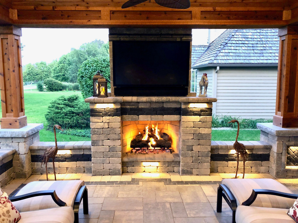 Aurora Pavilion & Pergola Traditional Patio Chicago by CMS