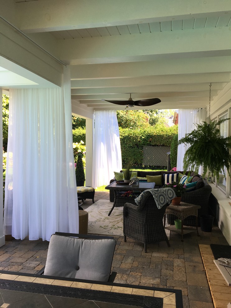 Backyard oasis Contemporary Patio Montreal by Carter Decor Houzz