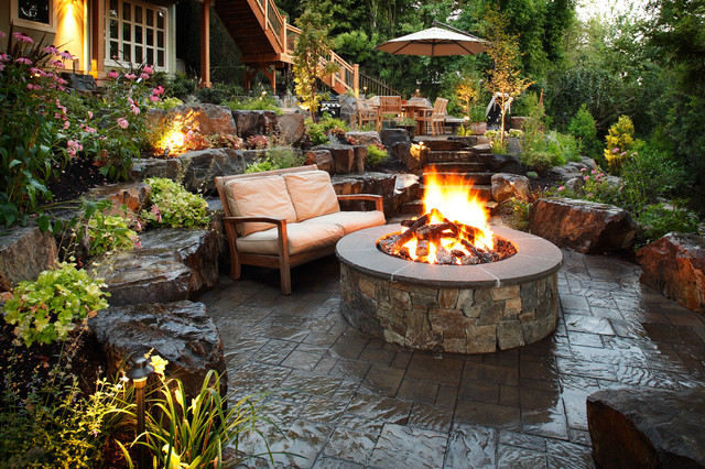 Backyard Renovation Klassisch Patio Seattle Von Alderwood Landscape Architecture And Construction