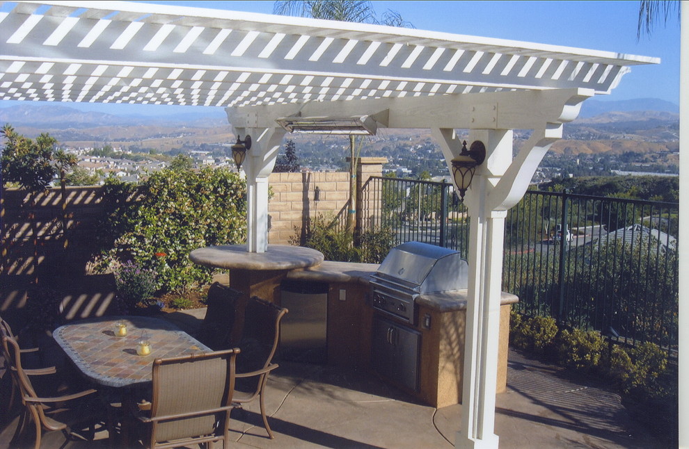 BBQ's & Outdoor Kitchens Classique Chic Terrasse et Patio Los