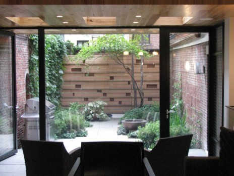 Design ideas for a contemporary patio in Boston.