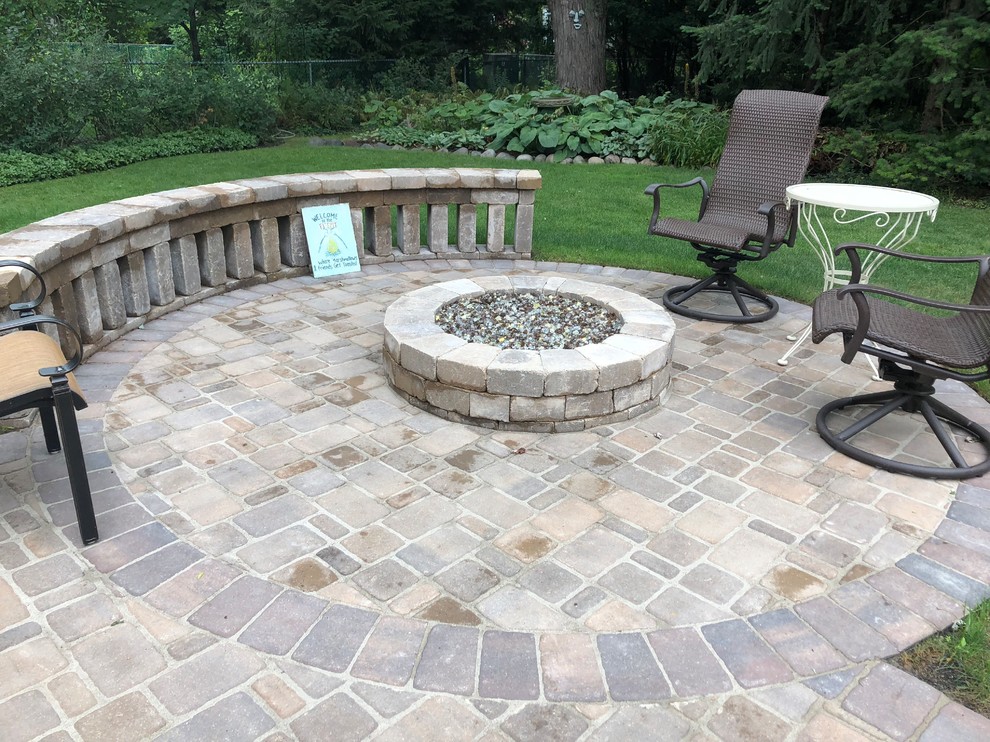 Belgard Paver Patio With Gas Fire Pit By Wilmette Il Belgard Patio Builder Patio Chicago By Archadeck Of Chicagoland Houzz