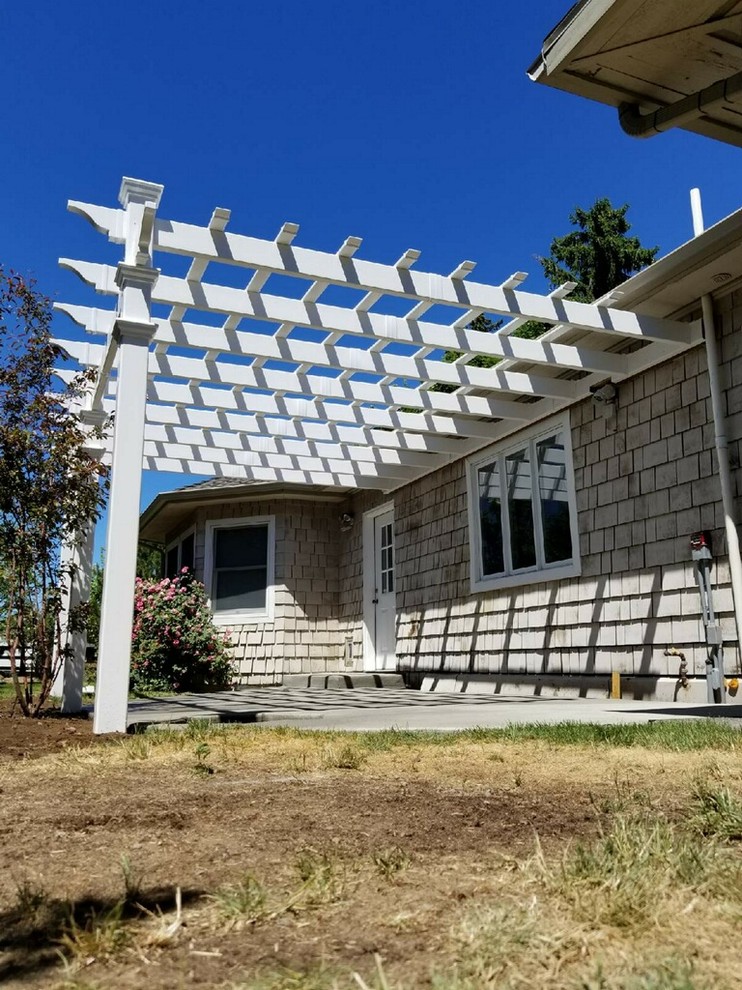 Bend Oregon, Pergola & Concrete Traditional Patio Seattle by