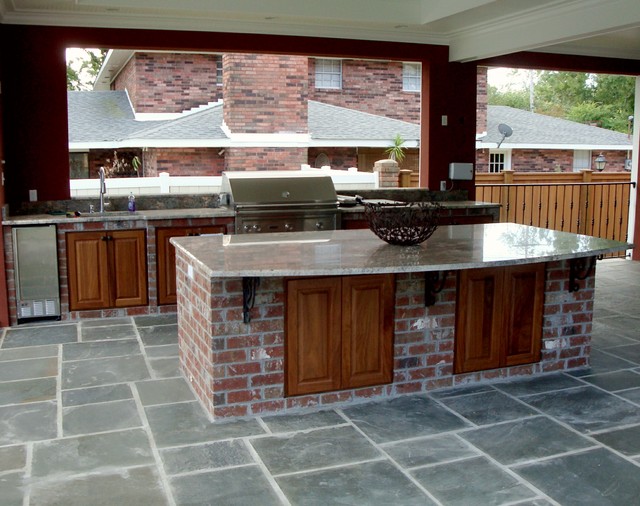 Bluestone Outdoor Kitchen Traditional Patio New Orleans by