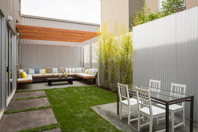Corrugated Metal Is A Sustainable, How To Build A Corrugated Metal Retaining Wall